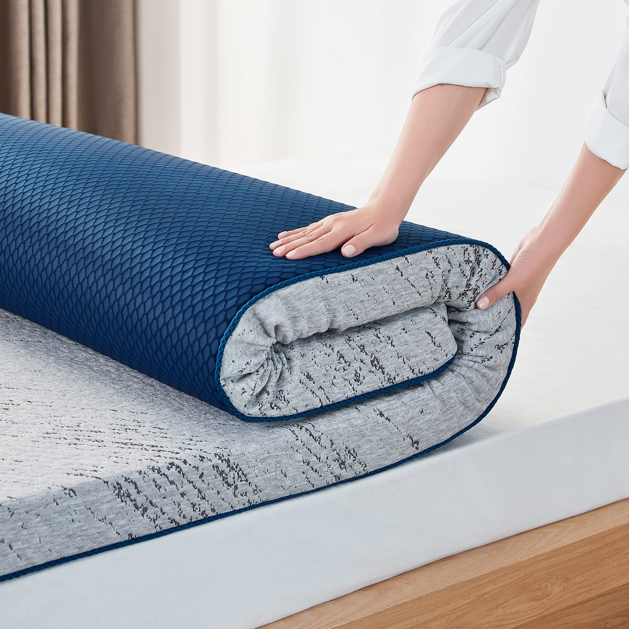 LINSY LIVING Mattress Topper Twin Gel Infused Memory Foam Mattress Topper 3 Inches Cooling Bed Topper Twin Size with Removable Cover CertiPUR-US & Oeko-TEX Certified Twin